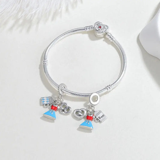 925er Silberanhänger, Dirndl Charm im Oktoberfest-Stil, passend für Pandora Schmuck