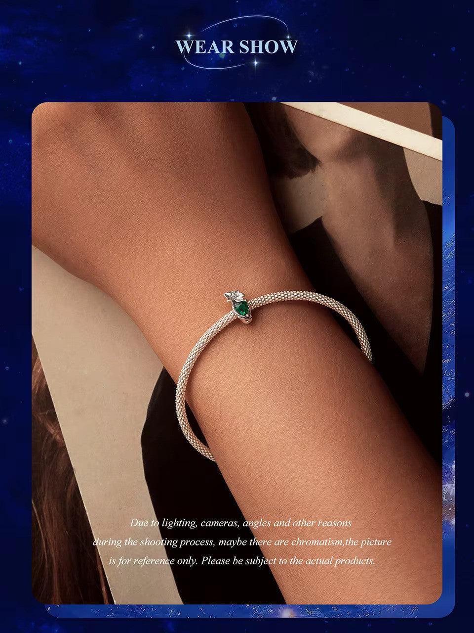 Charm aus Sterling Silber mit leuchtendem Mai-Geburtsstein in Lilienform – zeitlos schön & Pandora kompatibel